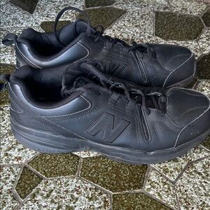 New Balance Men's Black Sneakers
